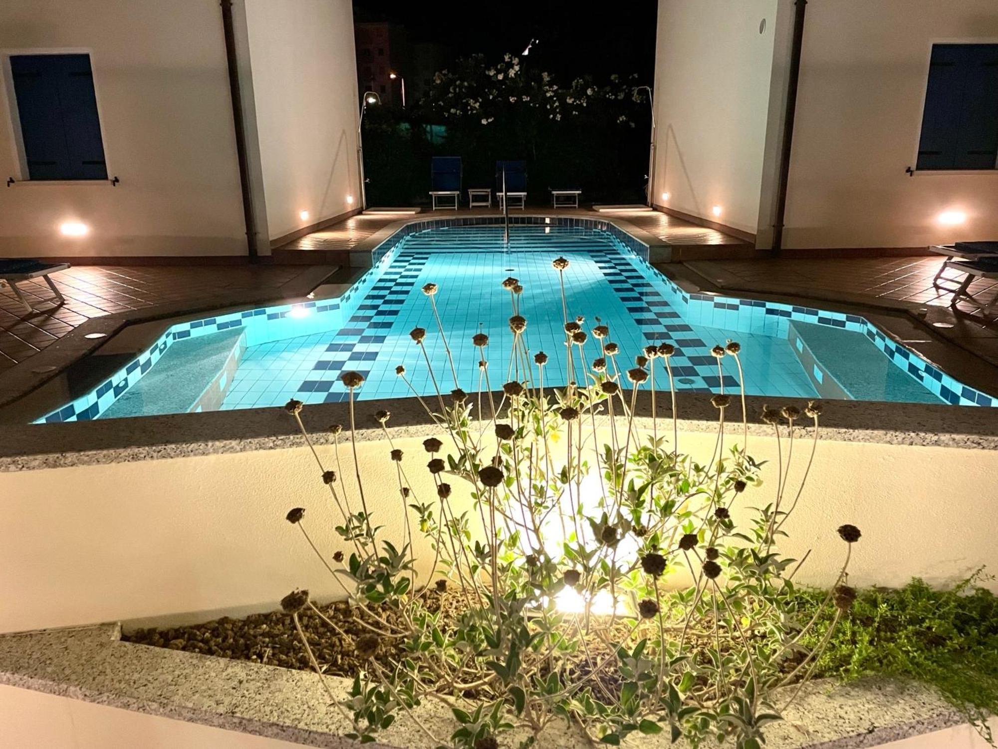 Borgo Al Mare Apartment ลิโดดิเยโซโล ภายนอก รูปภาพ